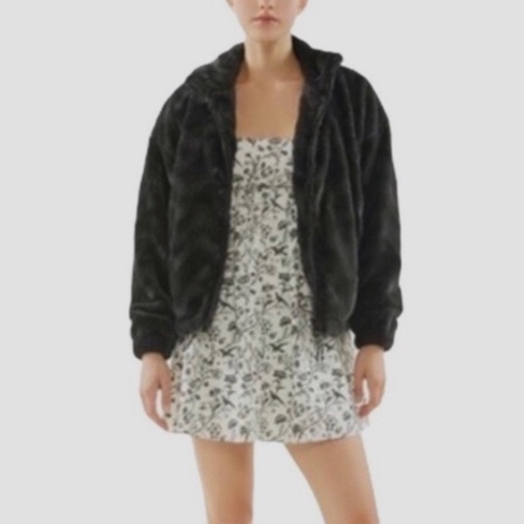 Urban Outfitters Jackets & Blazers - Urban Outfitters Eva Black Faux Fur Coat
